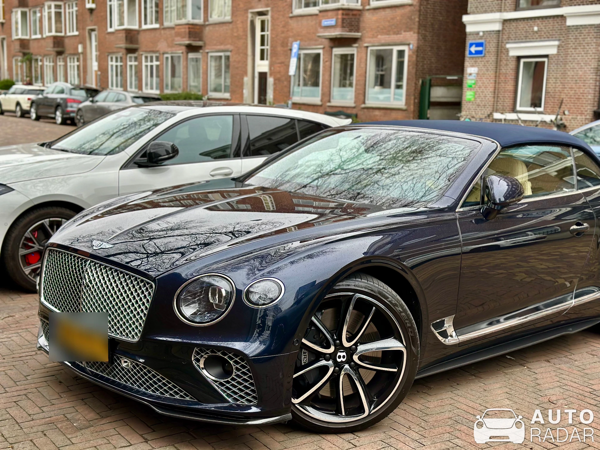 Bentley Continental GTC V8 2020 spotted in Rotterdam