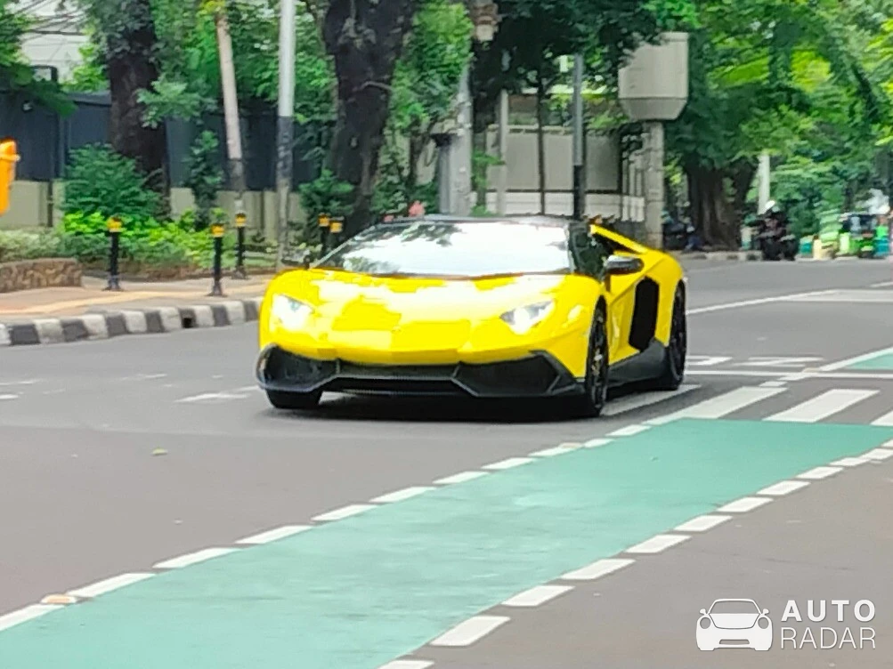 Lamborghini Aventador LP720-4 50° Anniversario spotted in Kota Jakarta Selatan, Indonesia