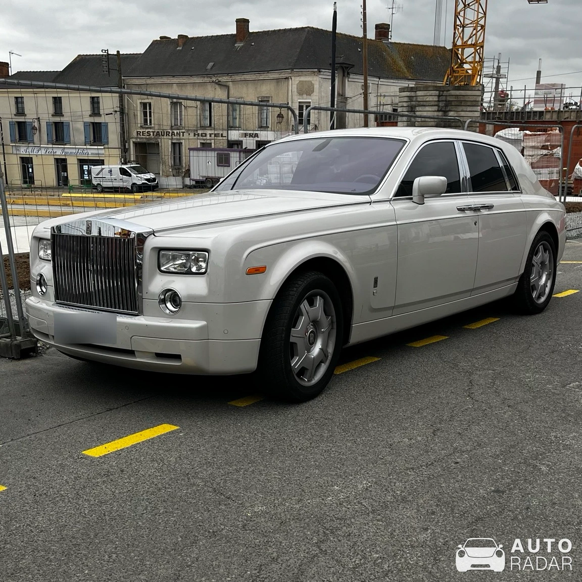 Rolls-Royce Phantom VIII spotted in Cholet