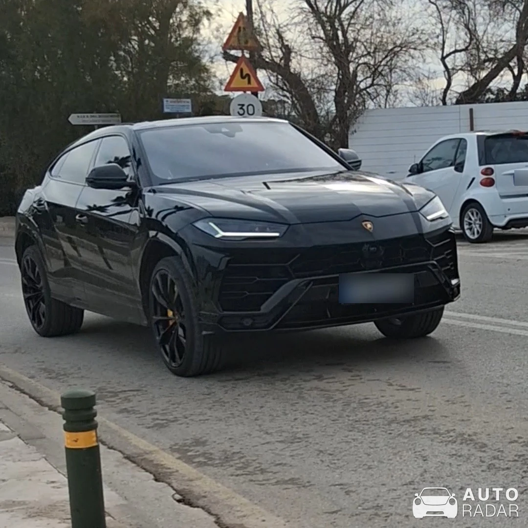 Lamborghini Urus spotted in Vouliagmeni, Greece