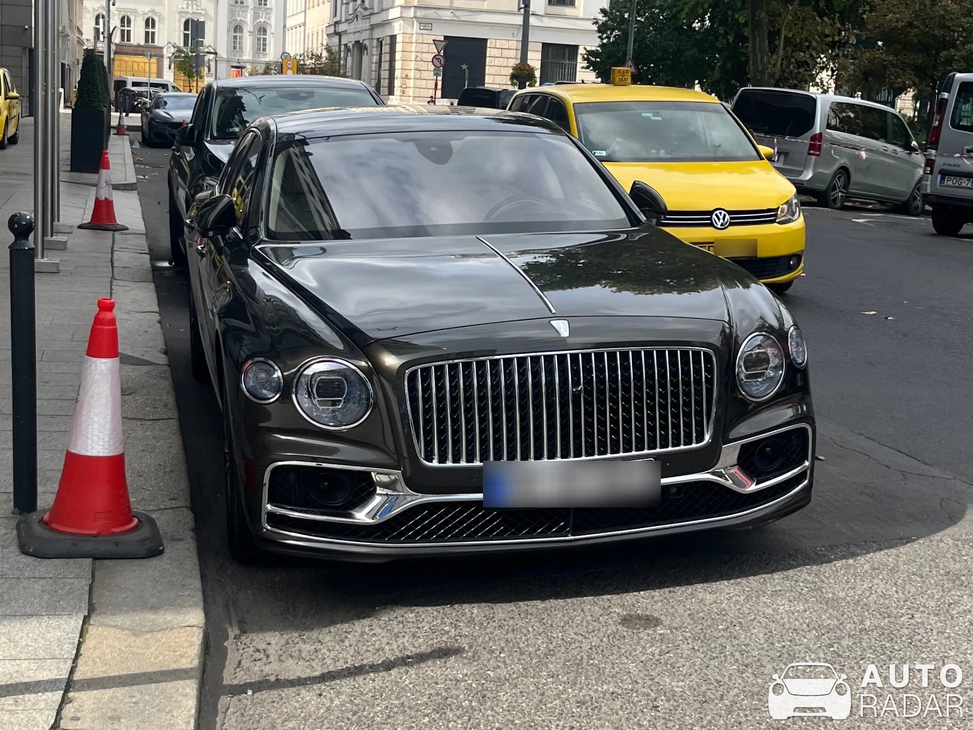 Bentley Flying Spur Hybrid spotted in Budapest, Hungary