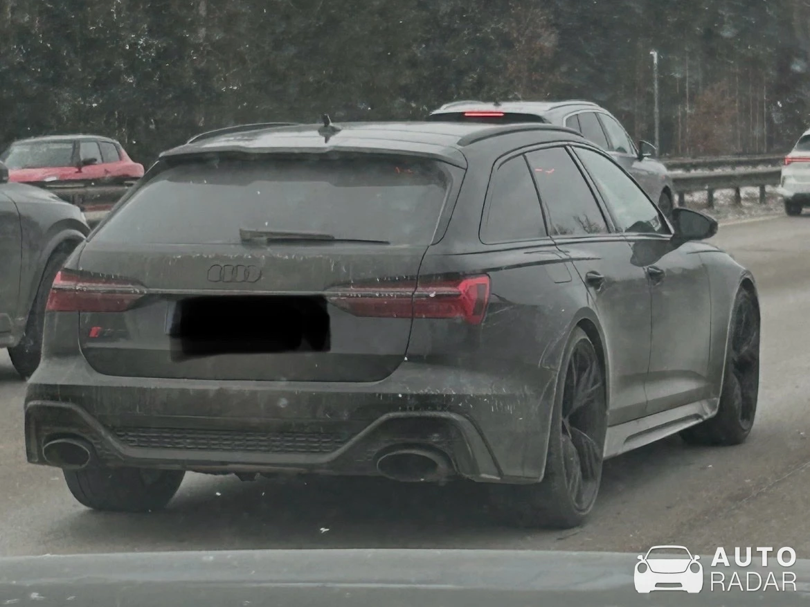 Audi RS6 Avant C8 spotted in Hofoldinger Forst, Deutschland