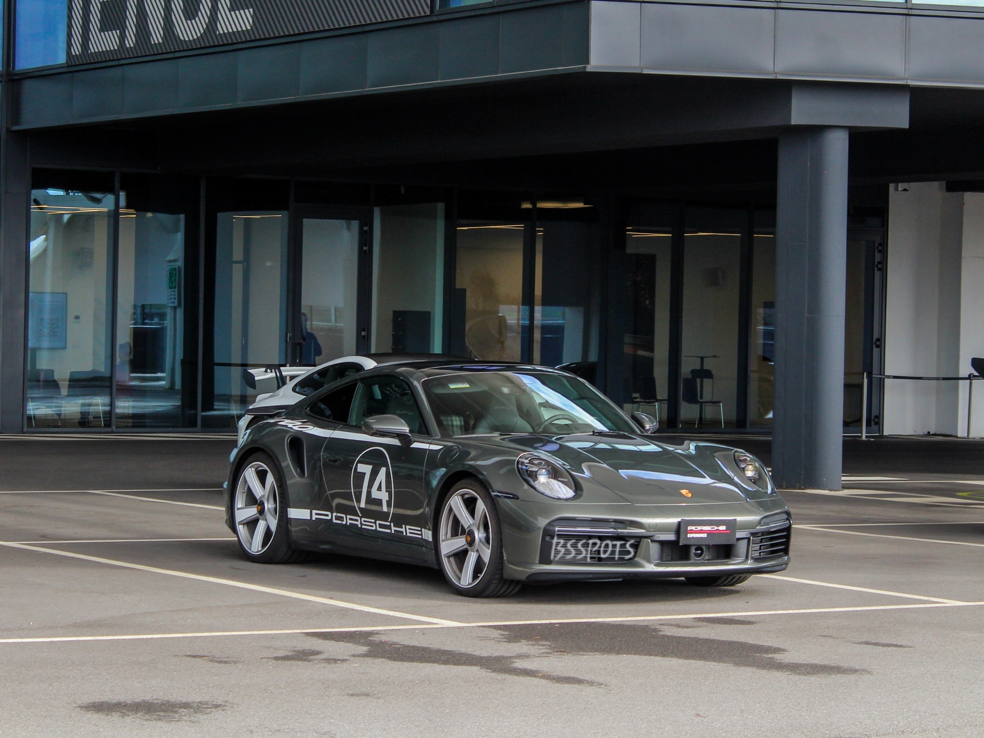 Porsche 992 Turbo 50