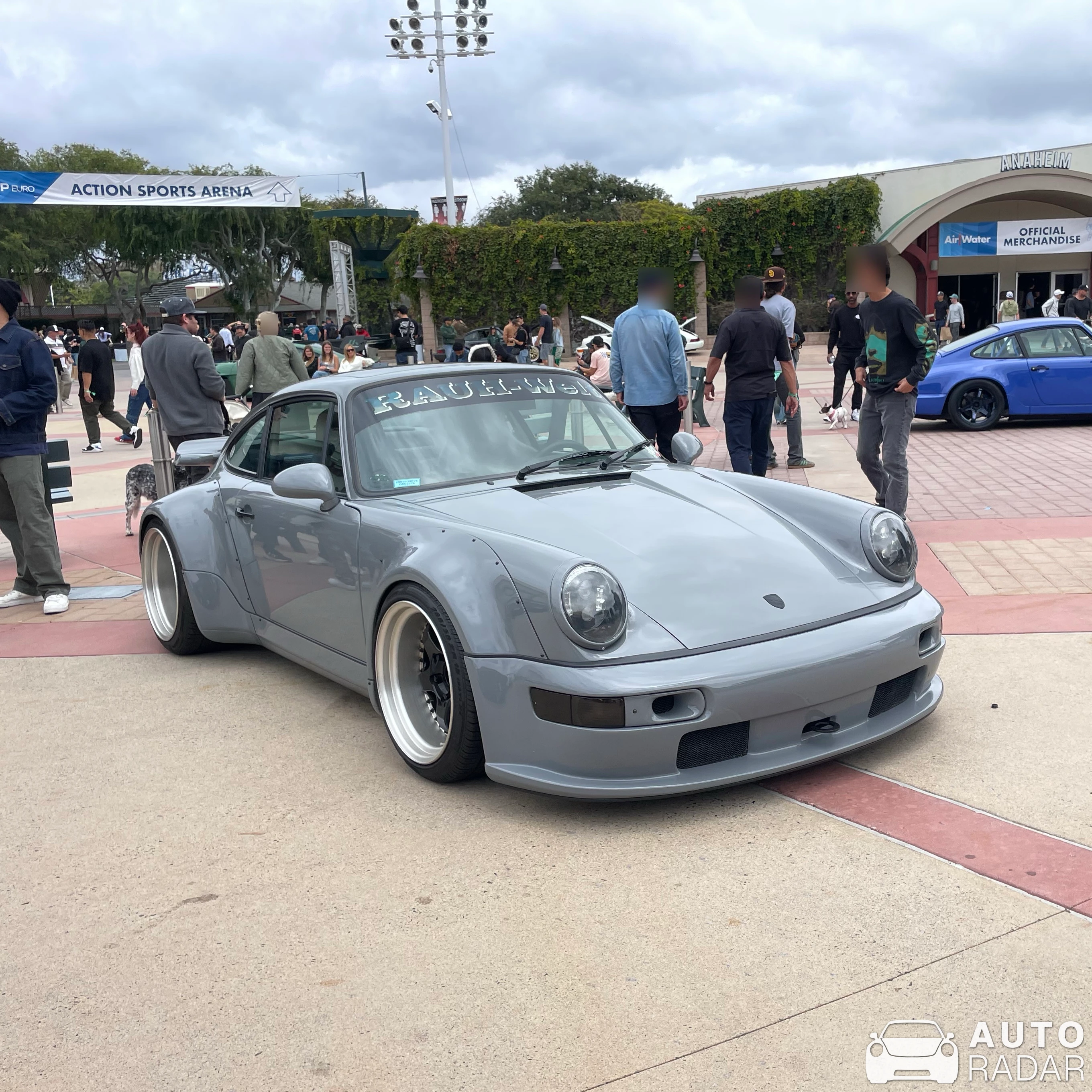 Porsche Rauh-Welt Begriff 964 spotted in Costa Mesa