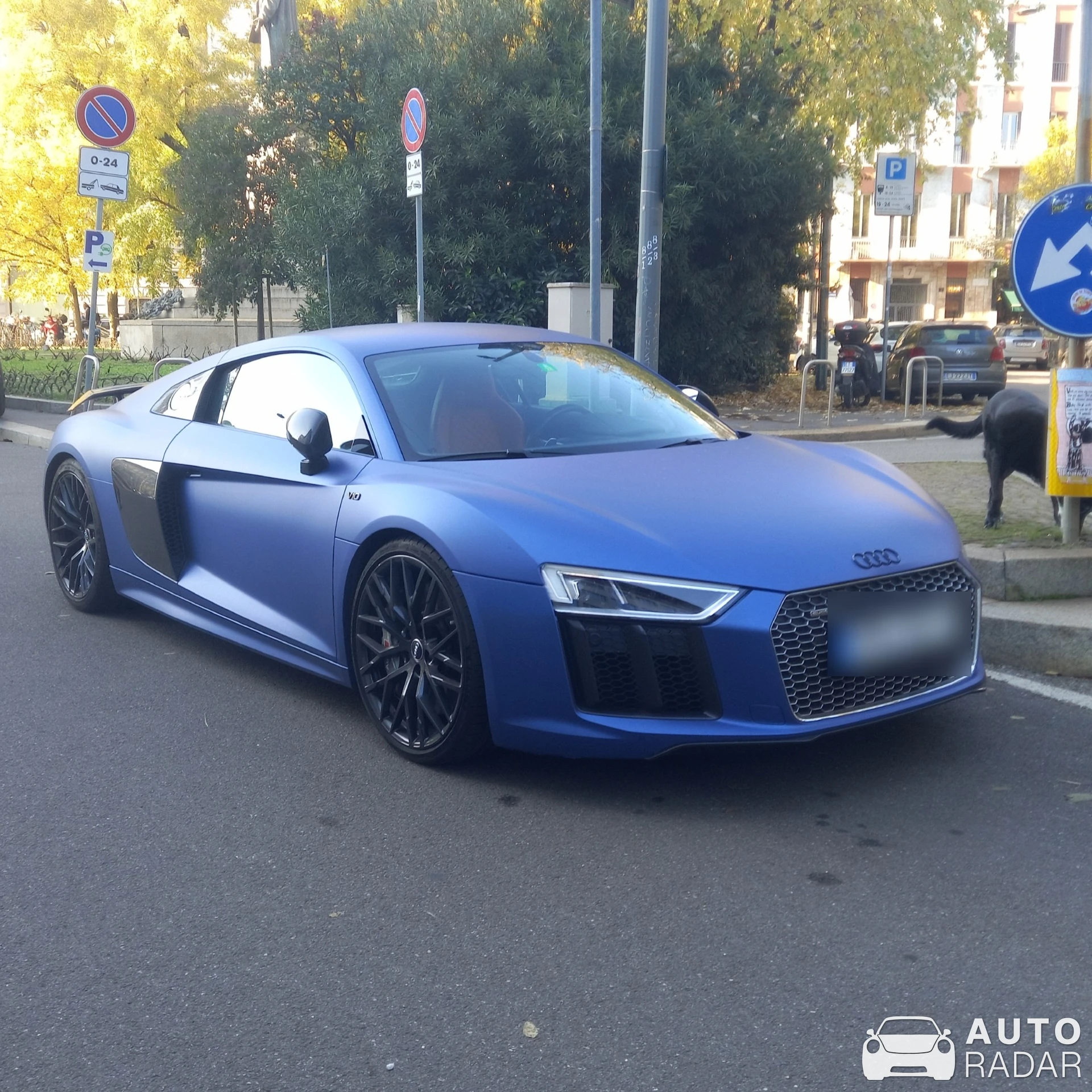 Audi R8 V10 Plus 2015 spotted in Milan, Italy