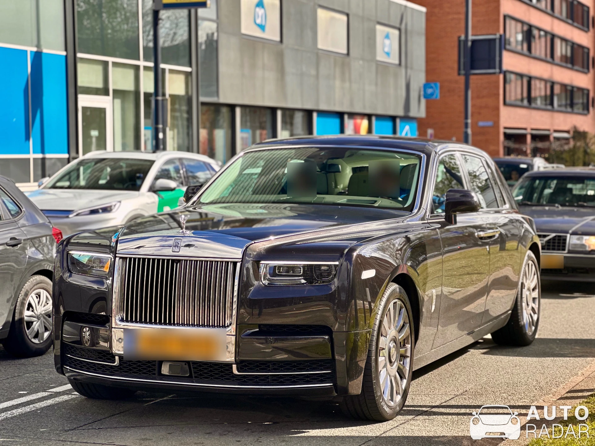 Rolls-Royce Phantom VIII Series II spotted in Rotterdam