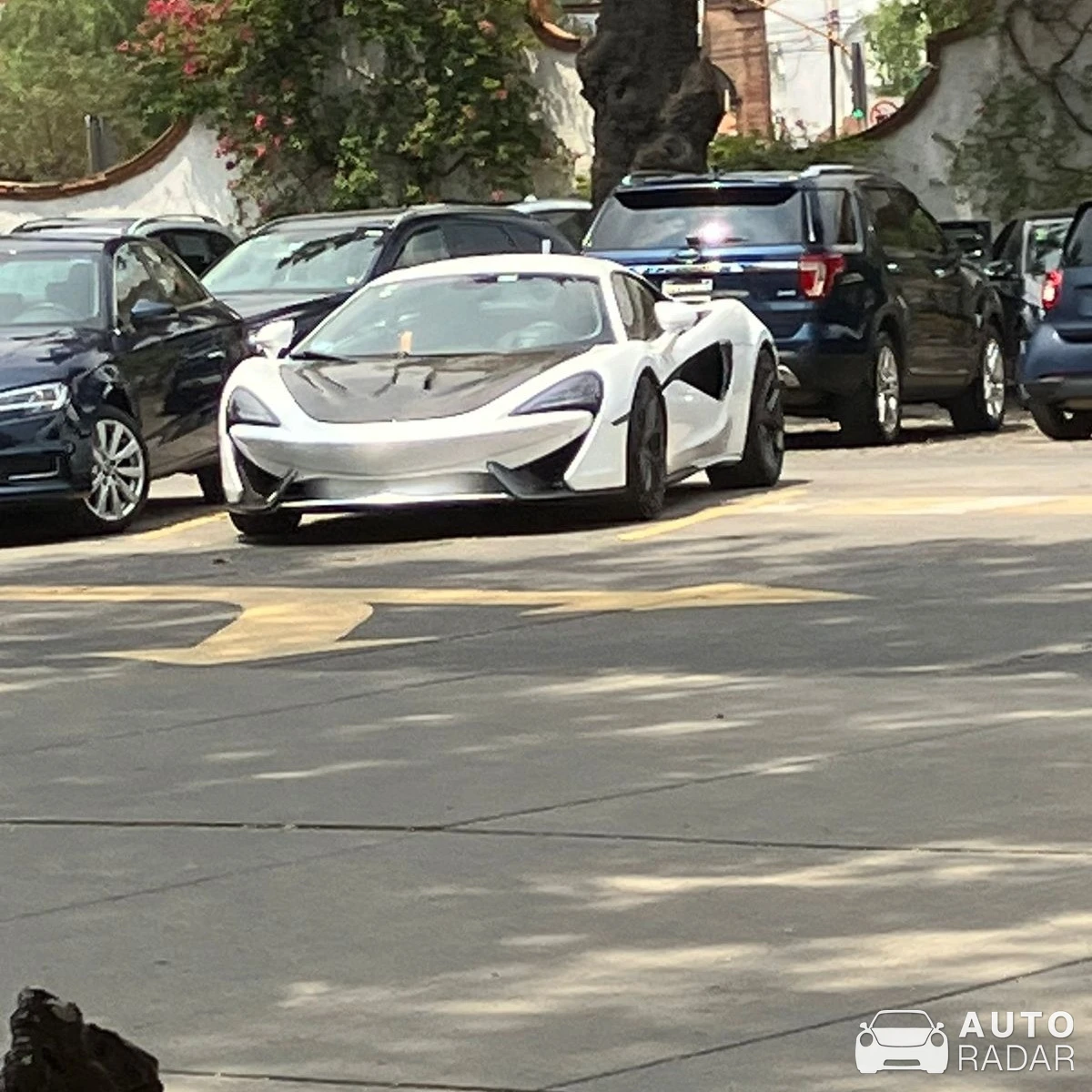McLaren 570GT spotted in Leon, Mexico