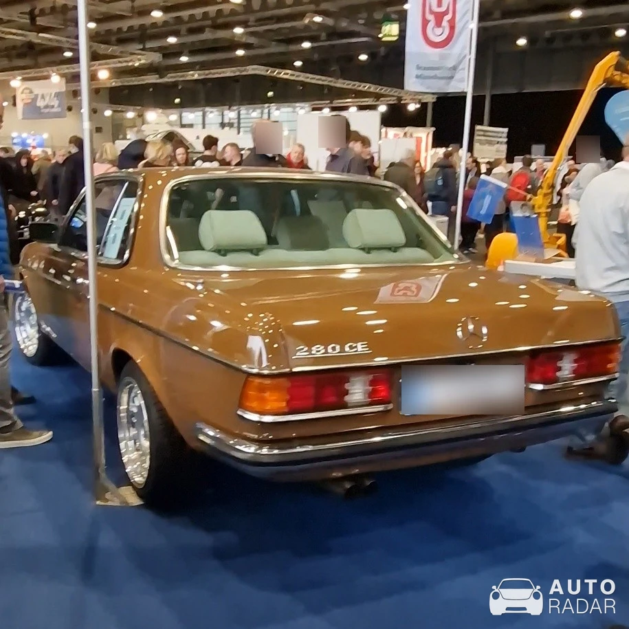 Mercedes-Benz 280 CE spotted in Bremen