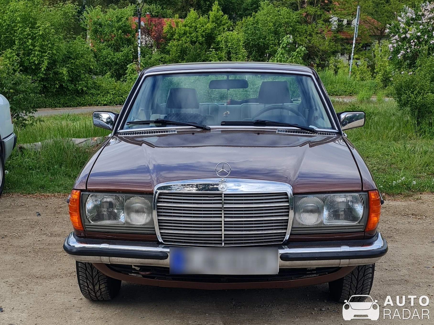 Mercedes-Benz 230 CE Cabriolet W123 spotted in Potsdam