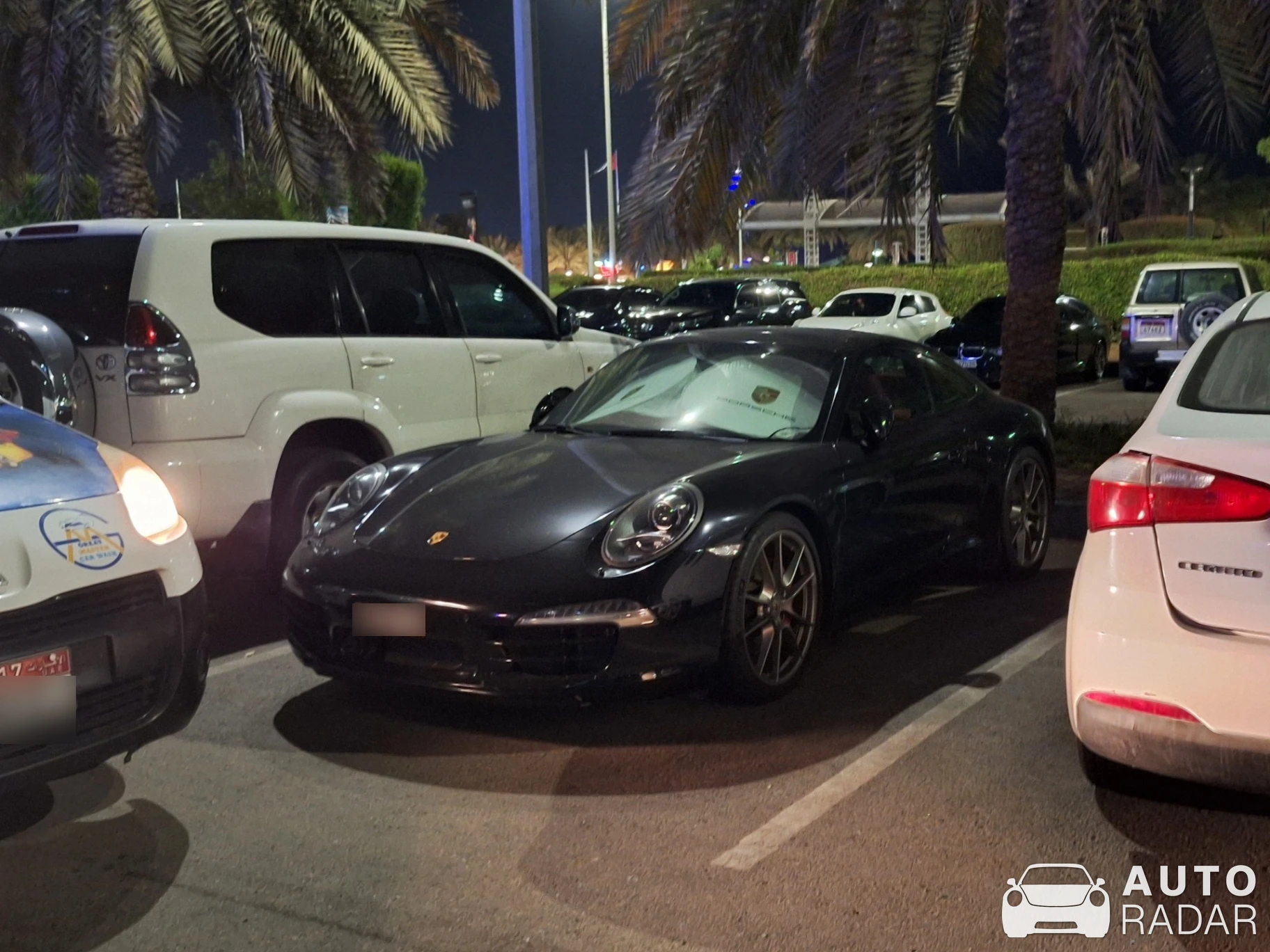 Porsche 991 Carrera MkI spotted in Abu Dhabi, United Arab Emirates