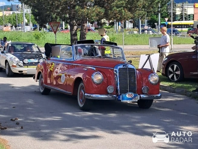 Mercedes-Benz 300 Adenauer spotted in Žilina