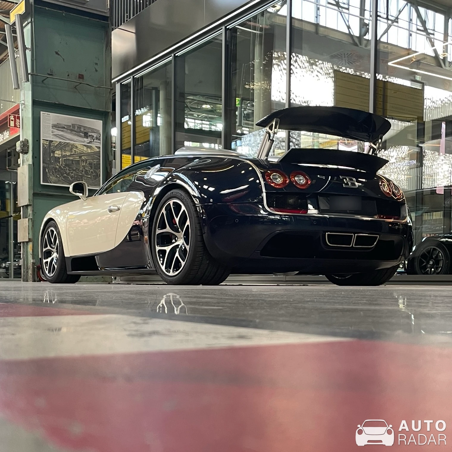 Bugatti Veyron 16.4 Grand Sport Vitesse La Finale spotted in München