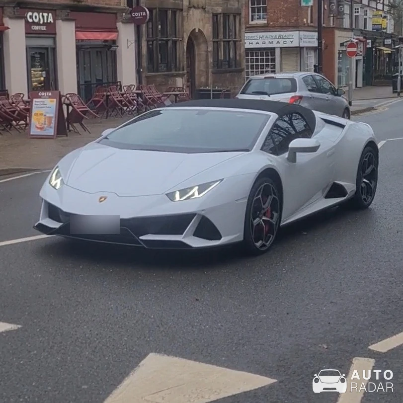 Lamborghini Huracán LP640-4 EVO Spyder spotted in Alderley Edge, United Kingdom