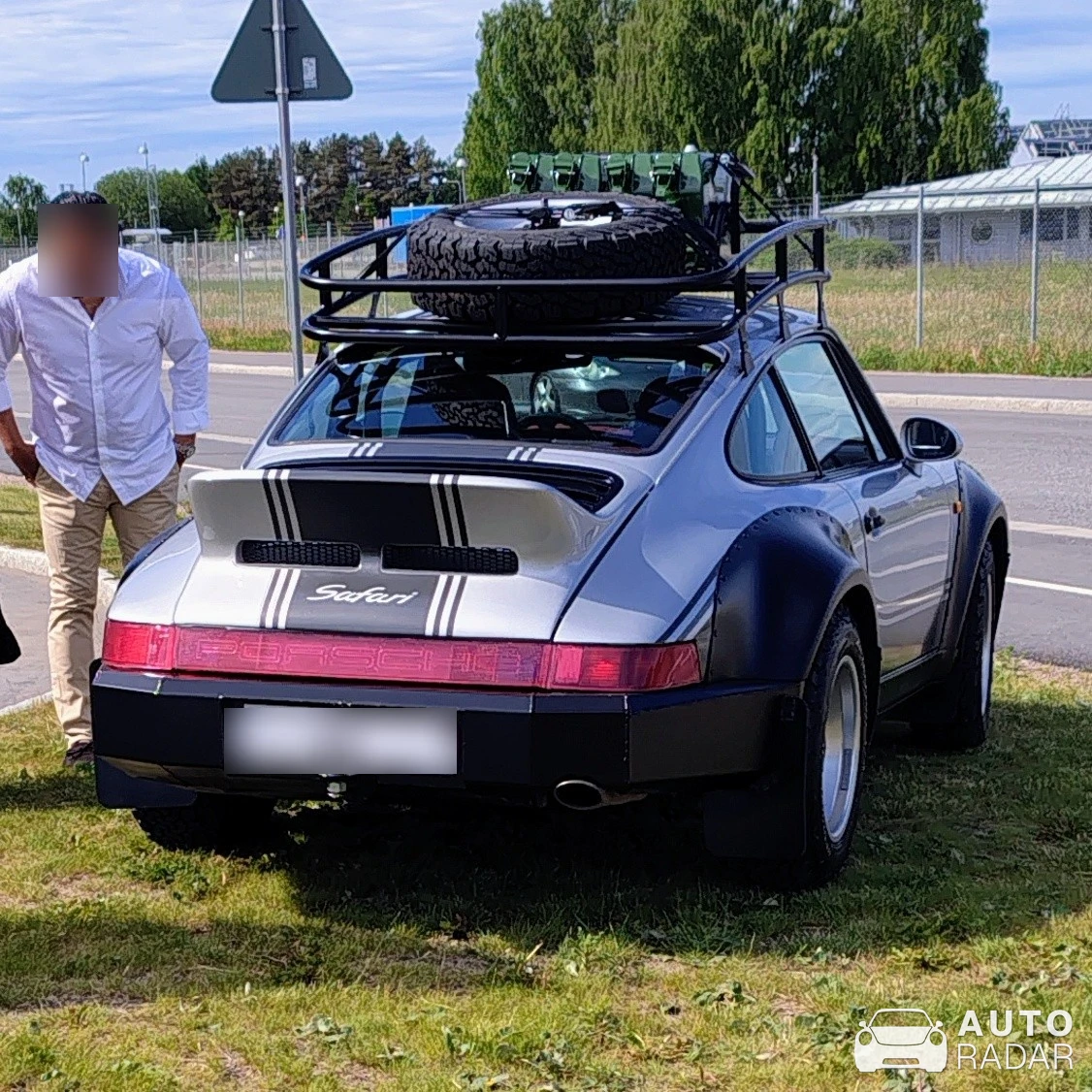 Porsche 911 Safari spotted in Uppsala