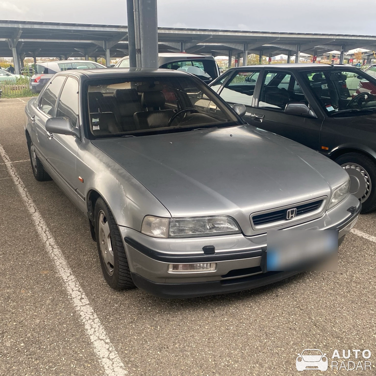 Honda Legend KA7 Sedan spotted in Marseillan