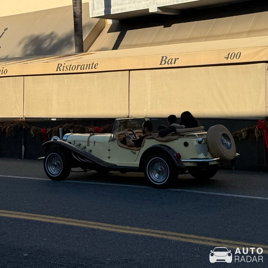 Mercedes-Benz Gazelle spotted in Beverly Hills