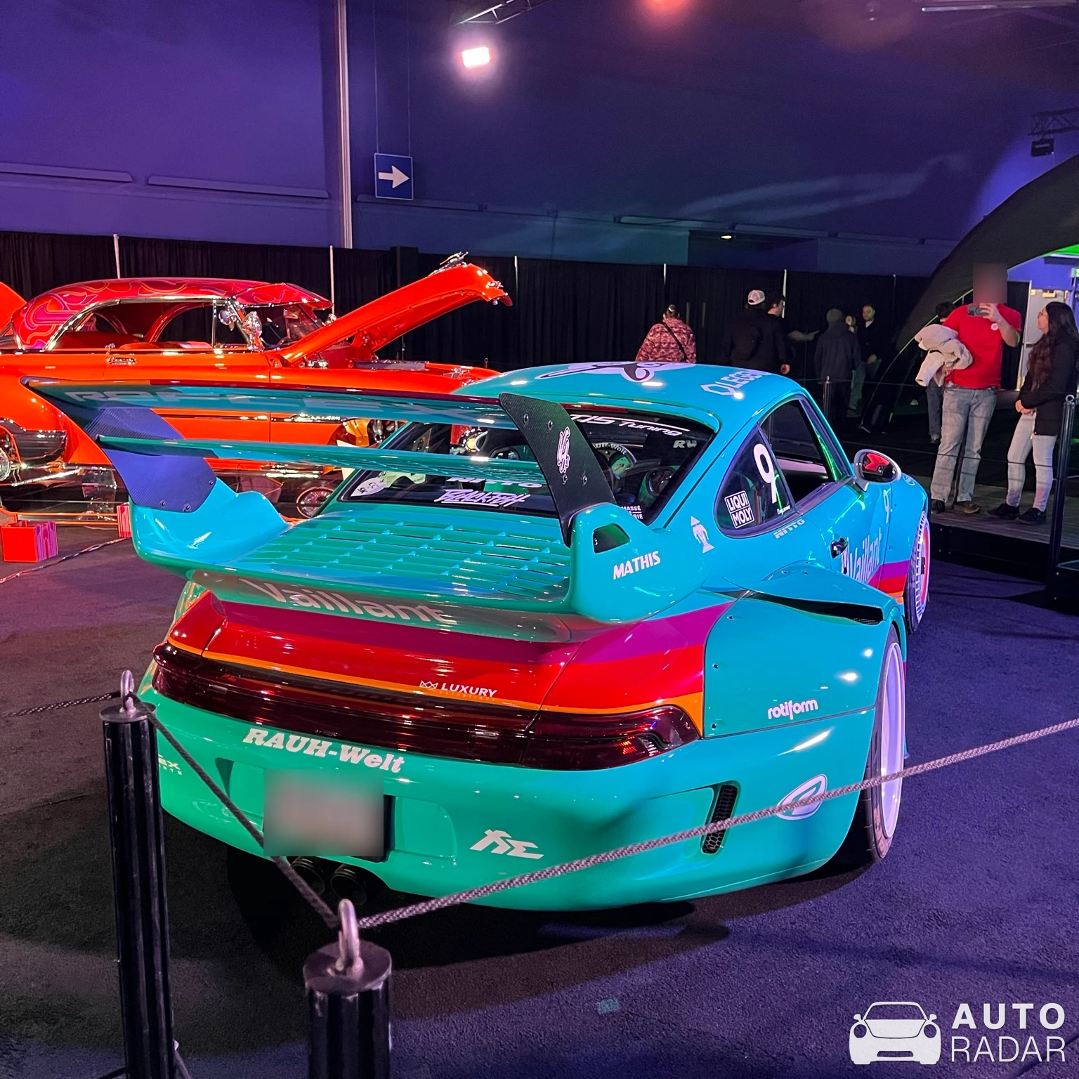 Porsche 911 SC RWB spotted in Montréal