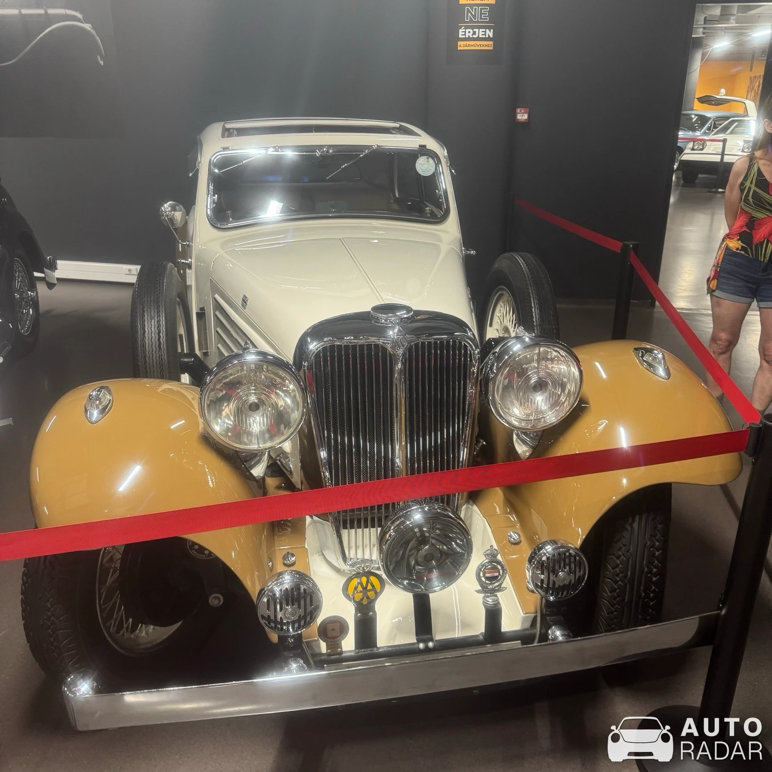Jaguar SS1 spotted in Budapest