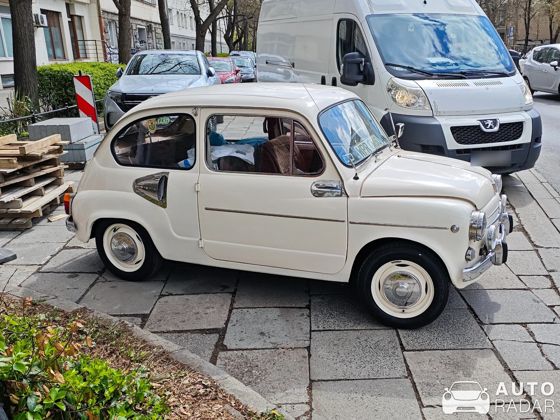 Zastava 750 spotted in Warszawa