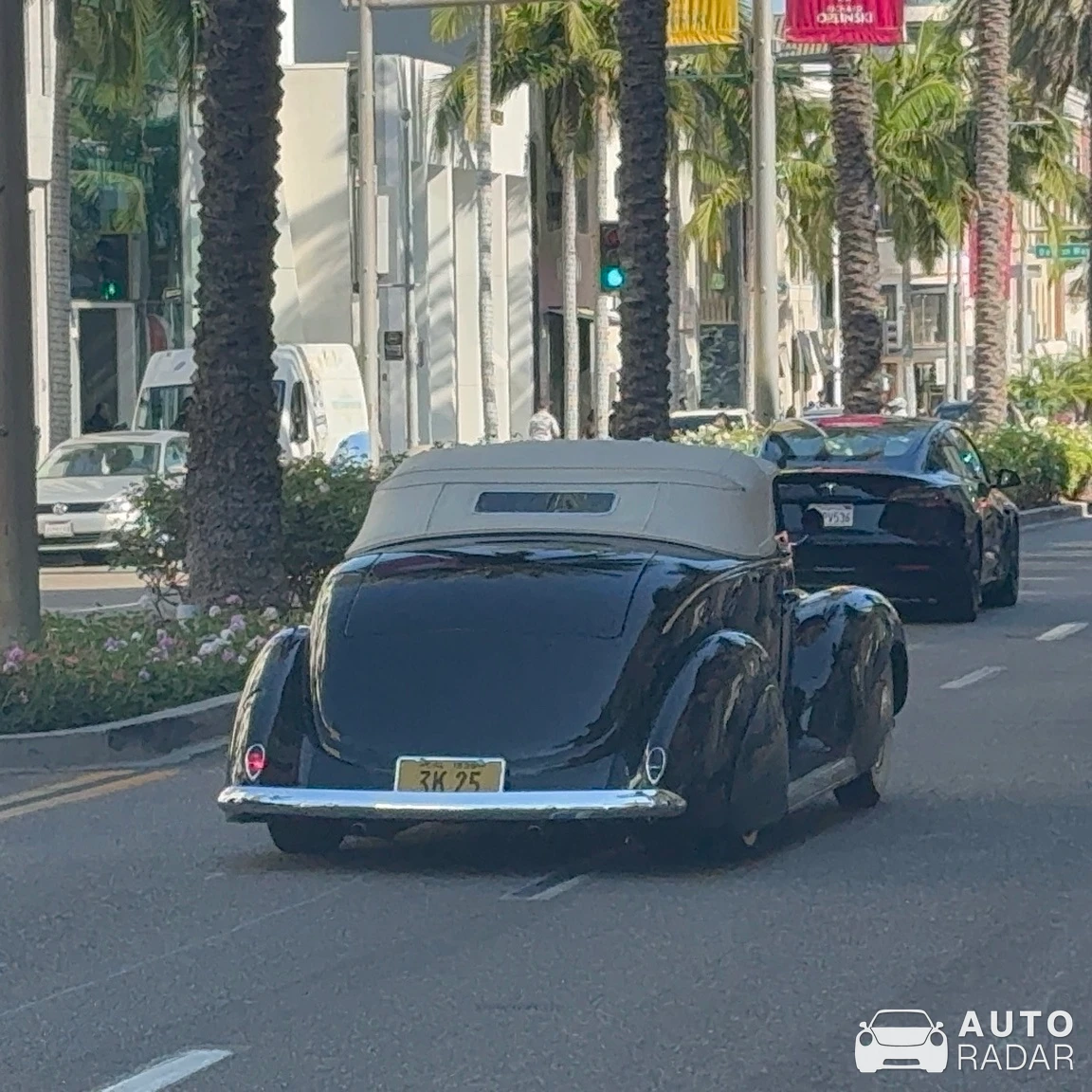 Ford De Luxe 1937 spotted in Beverly Hills