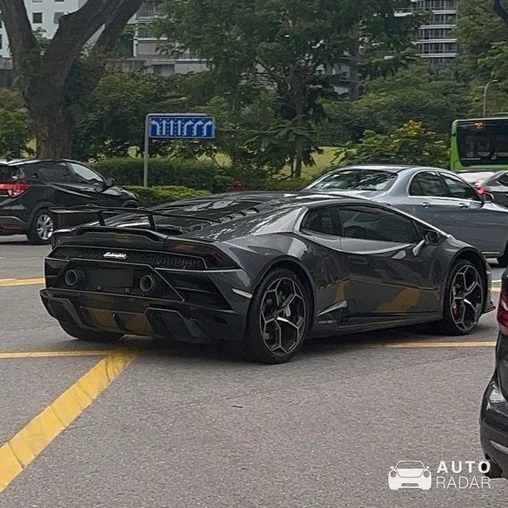 Lamborghini Huracán LP610-2 EVO RWD spotted in Singapore, Singapore