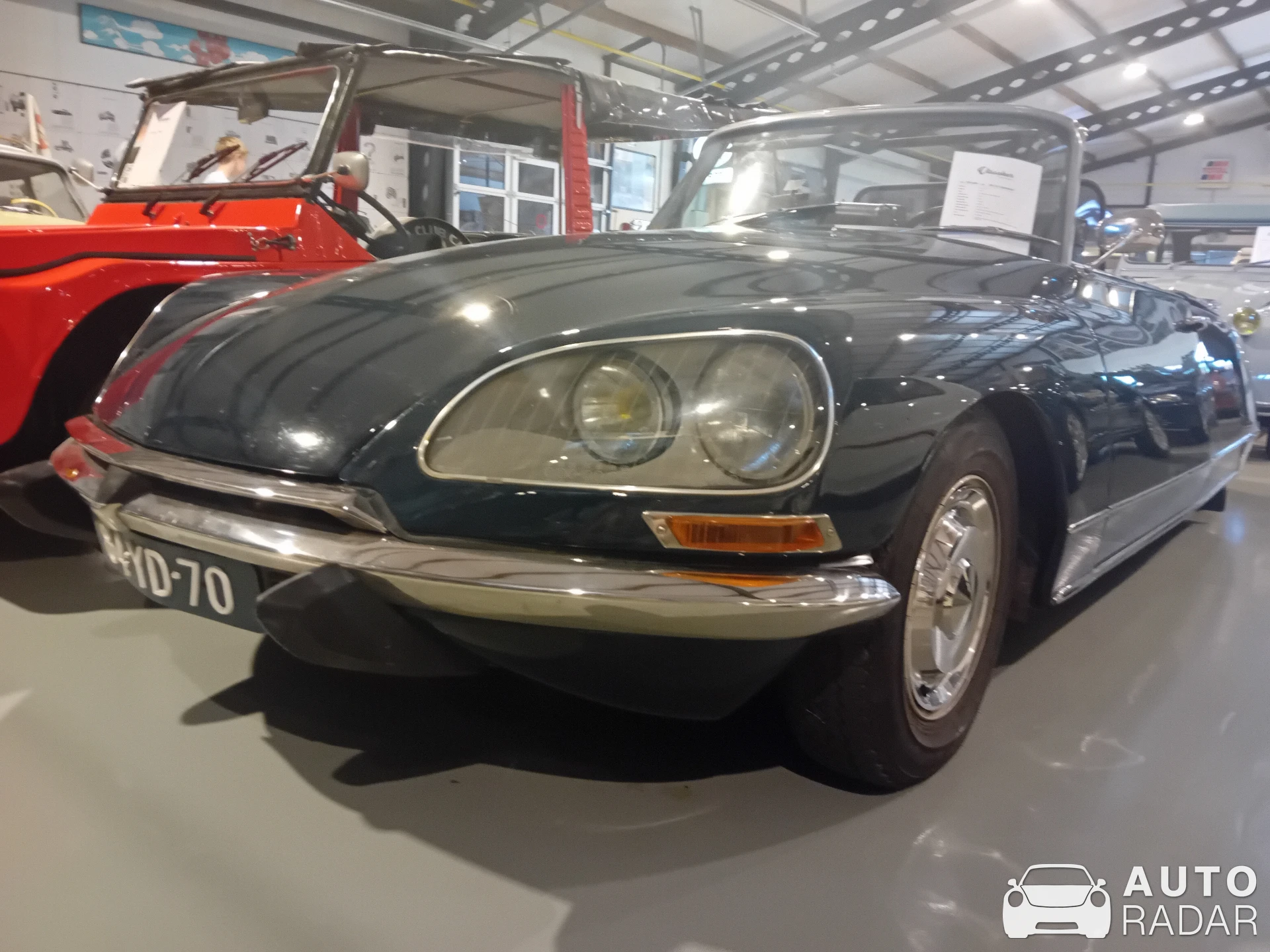 Citroën DS 21 spotted in Buren