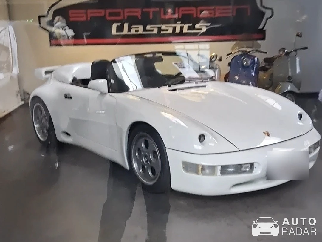Porsche 964 Strosek Mega Speedster spotted in Berlin