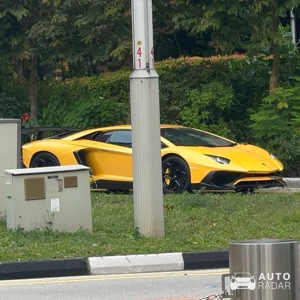 Lamborghini Aventador LP700-4 spotted in Singapore, Singapore
