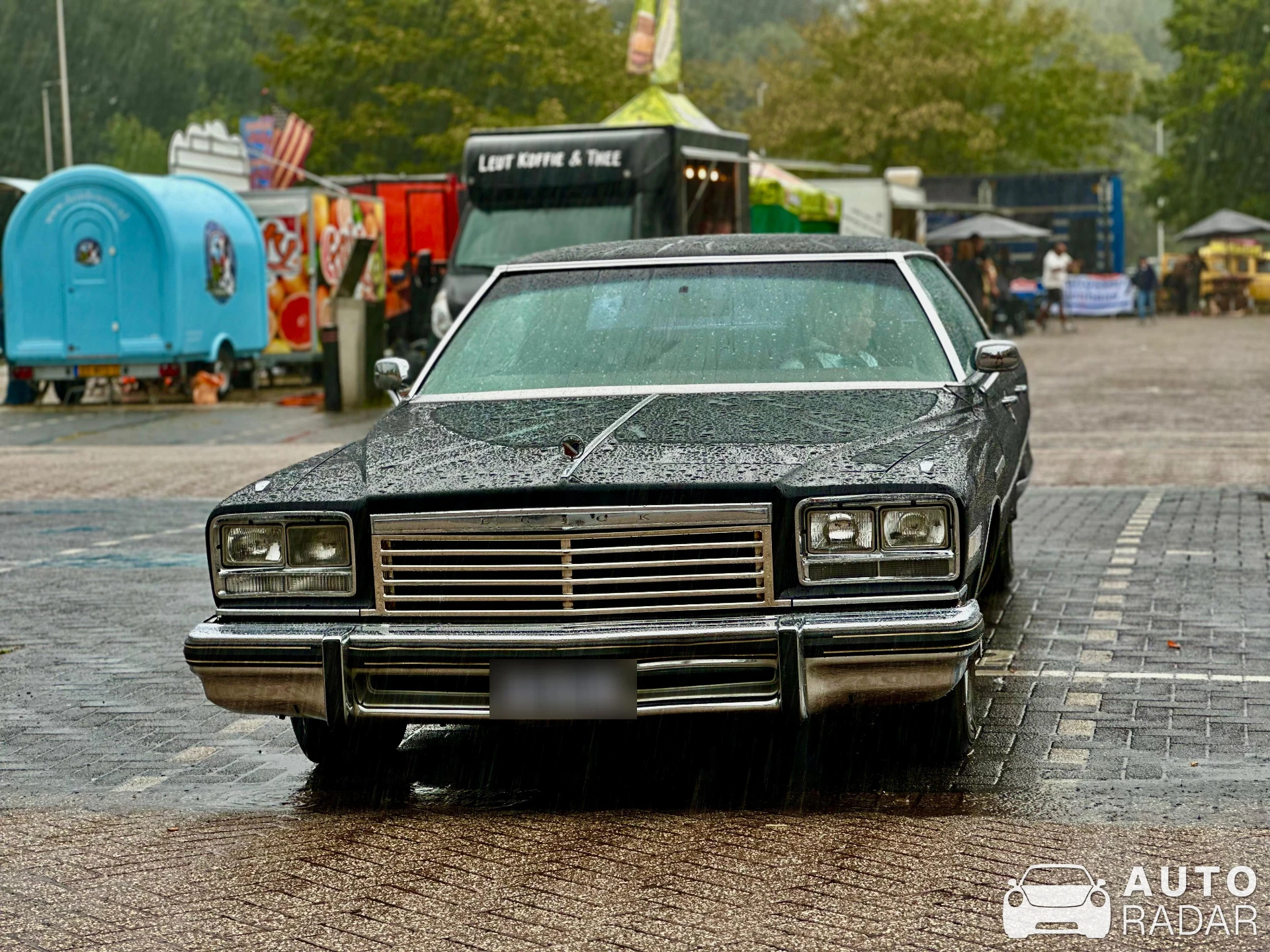 Buick Electra Limited spotted in Hellevoetsluis