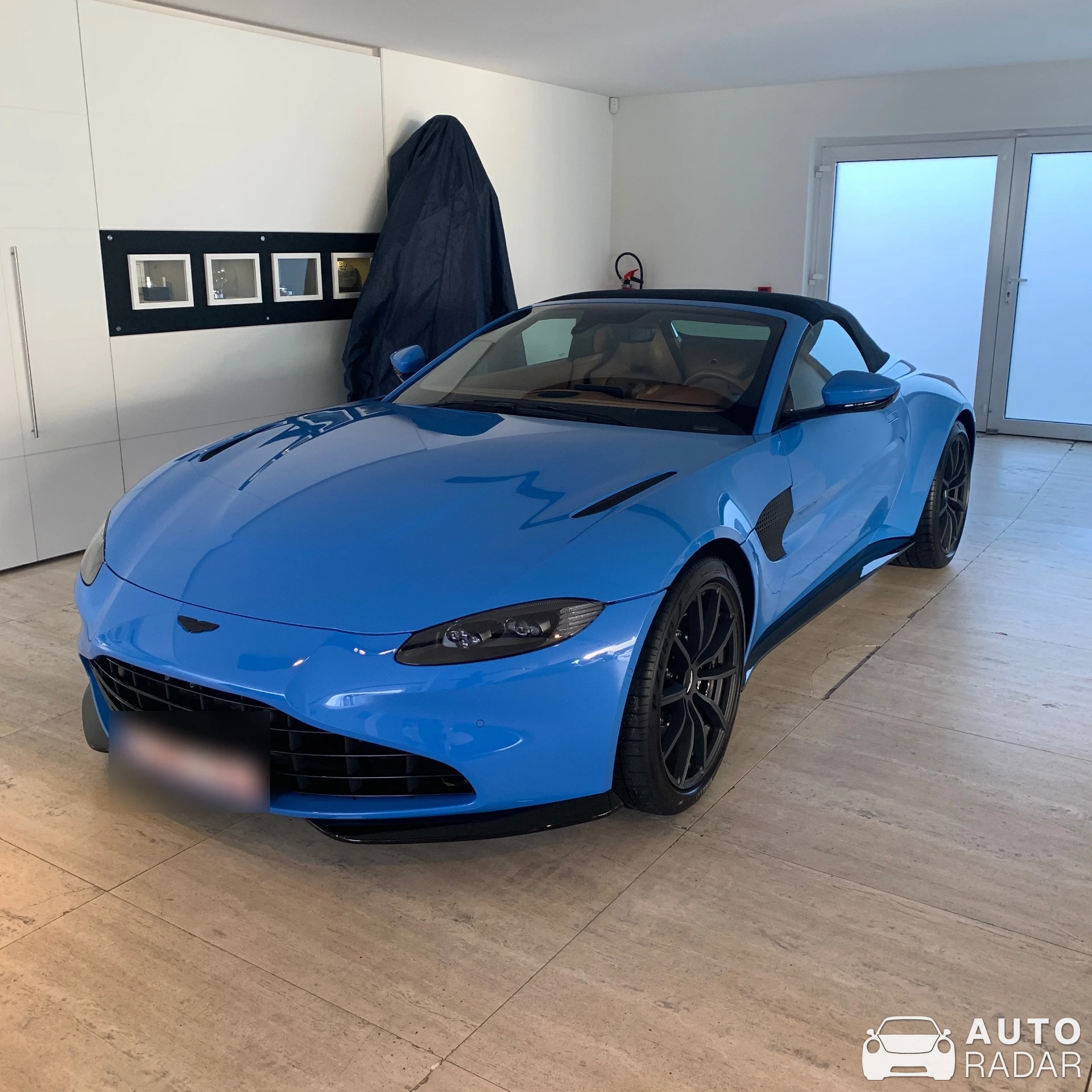 Aston Martin V8 Vantage Roadster spotted in Wommelgem, België