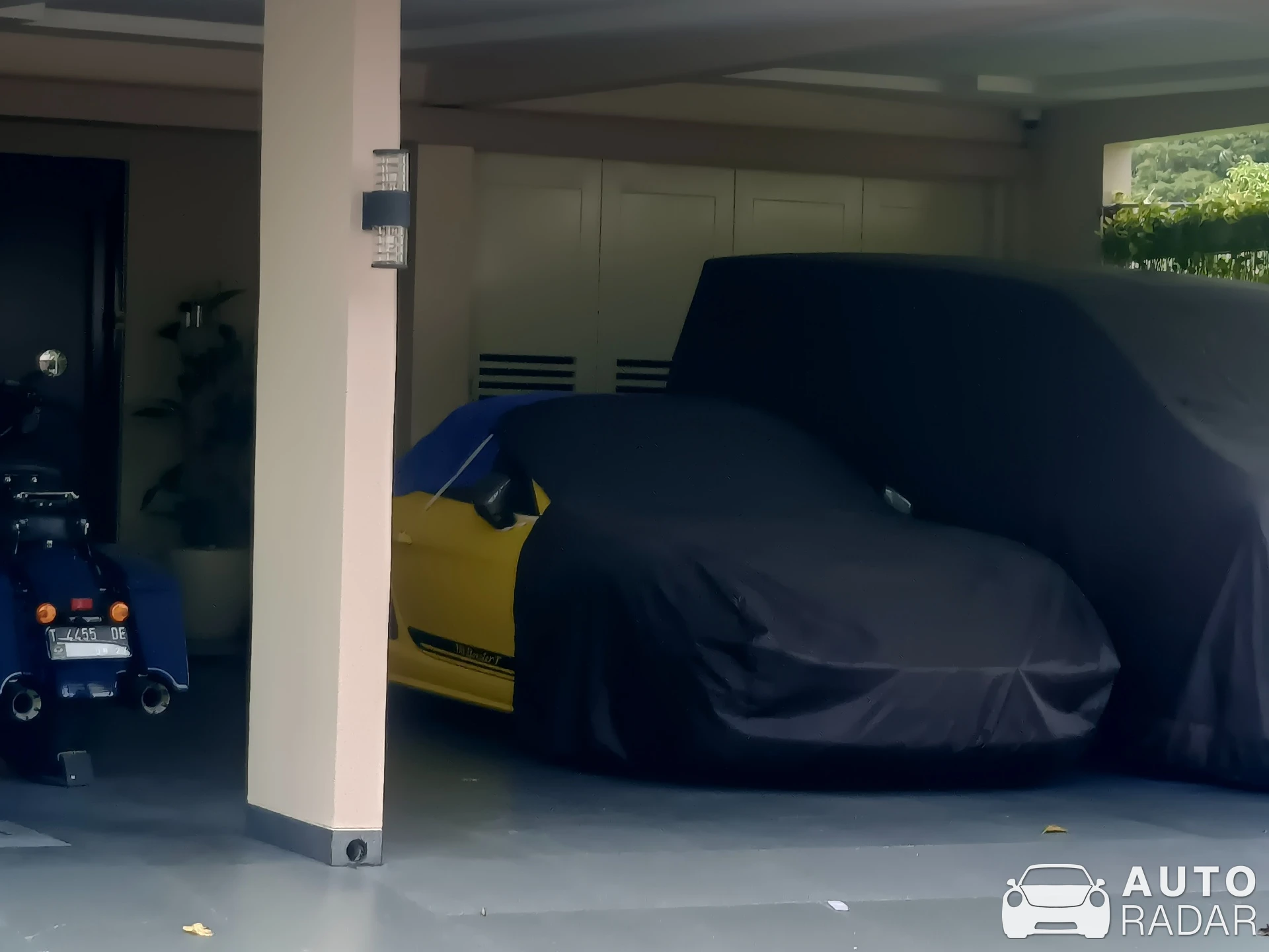 Porsche 718 Boxster T spotted in Karawang