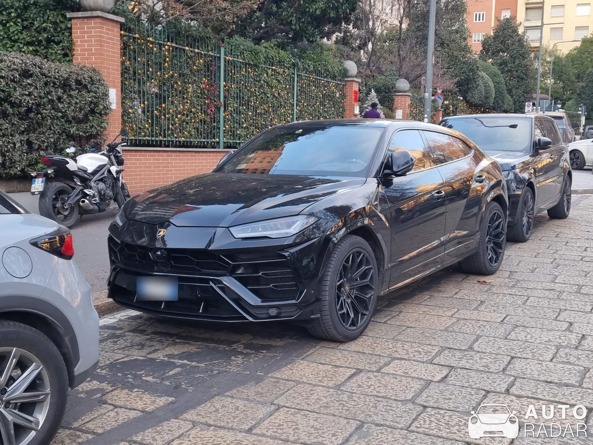 Lamborghini Urus spotted in Milano, Italy