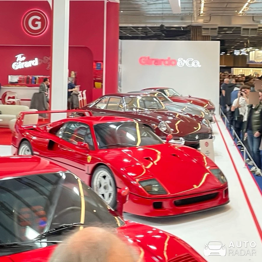 Ferrari F40 spotted in Paris, France