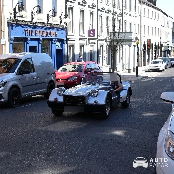 Dutton Phaeton spotted in Fermanagh and Omagh, Wielka Brytania