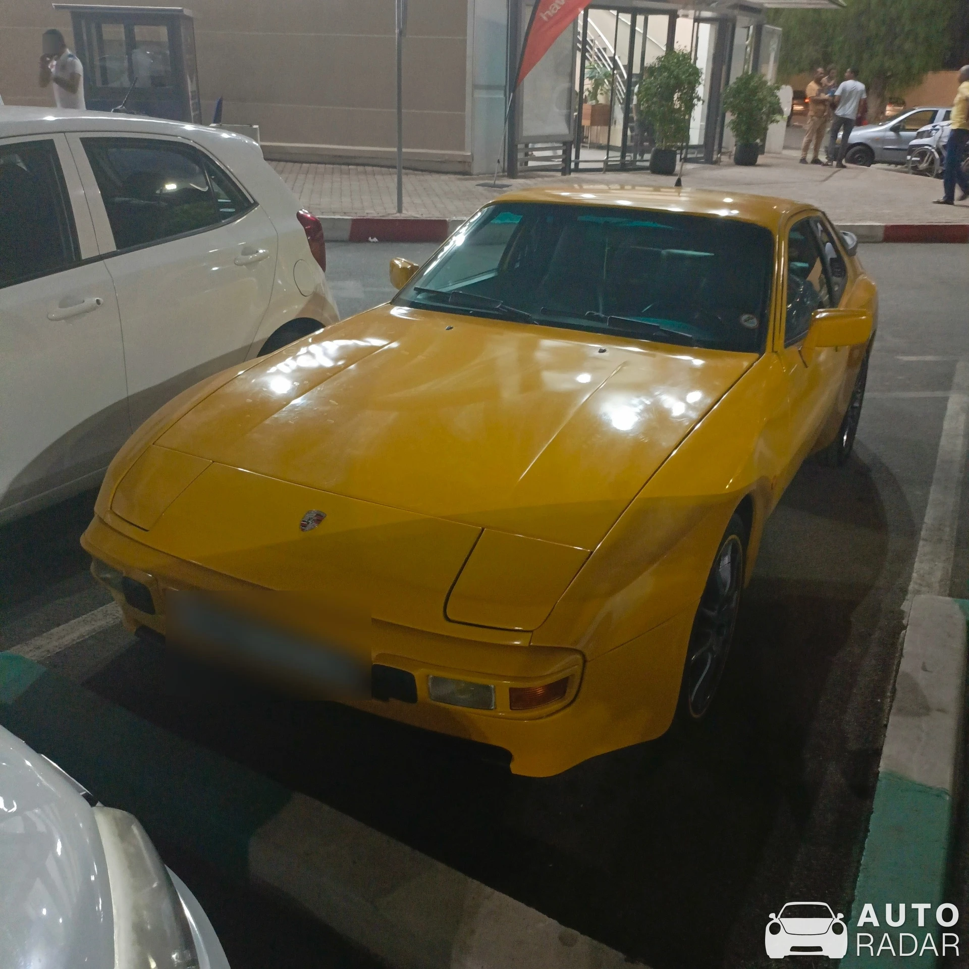 Porsche 944 spotted in Meknes, Morocco