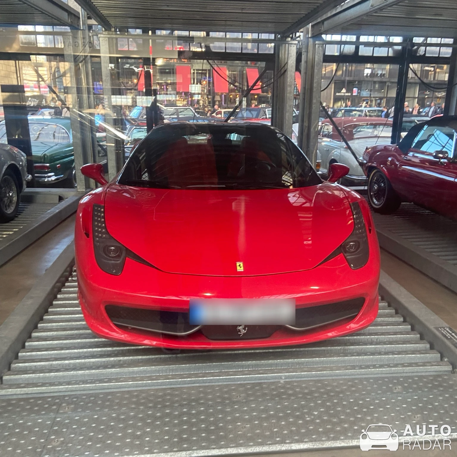 Ferrari 458 Italia spotted in Düsseldorf, Deutschland
