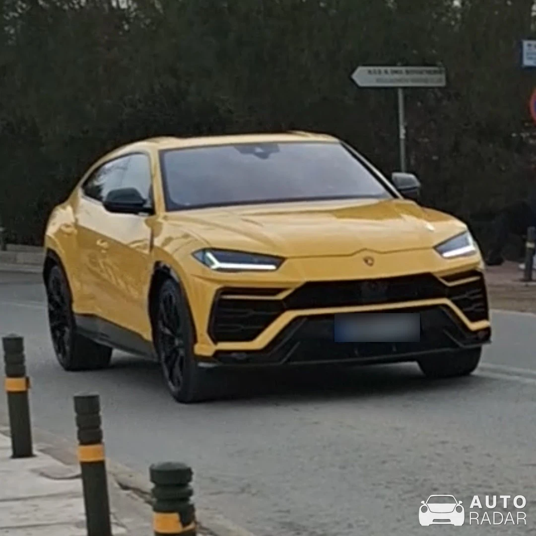 Lamborghini Urus spotted in Vouliagmeni, Greece