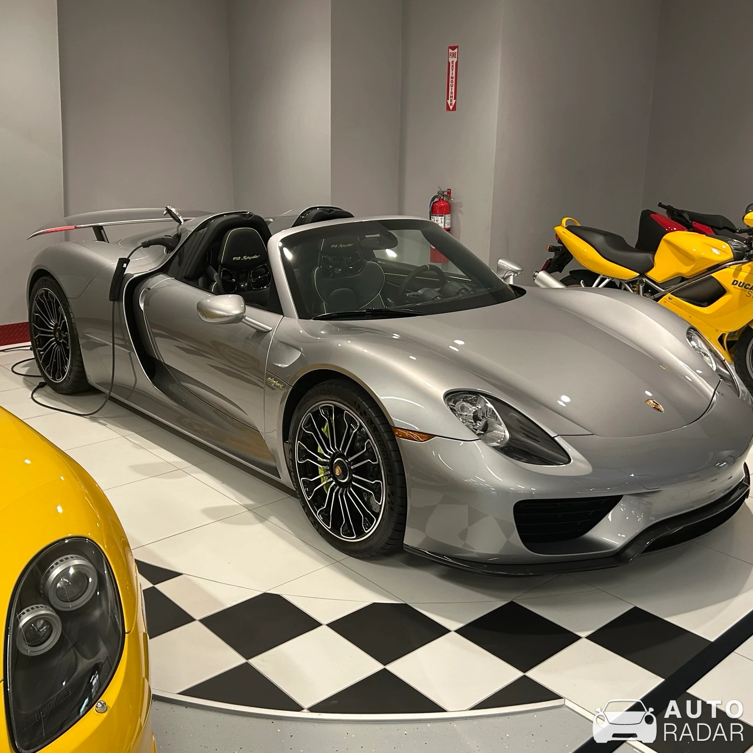 Porsche 918 Spyder spotted in Wayne