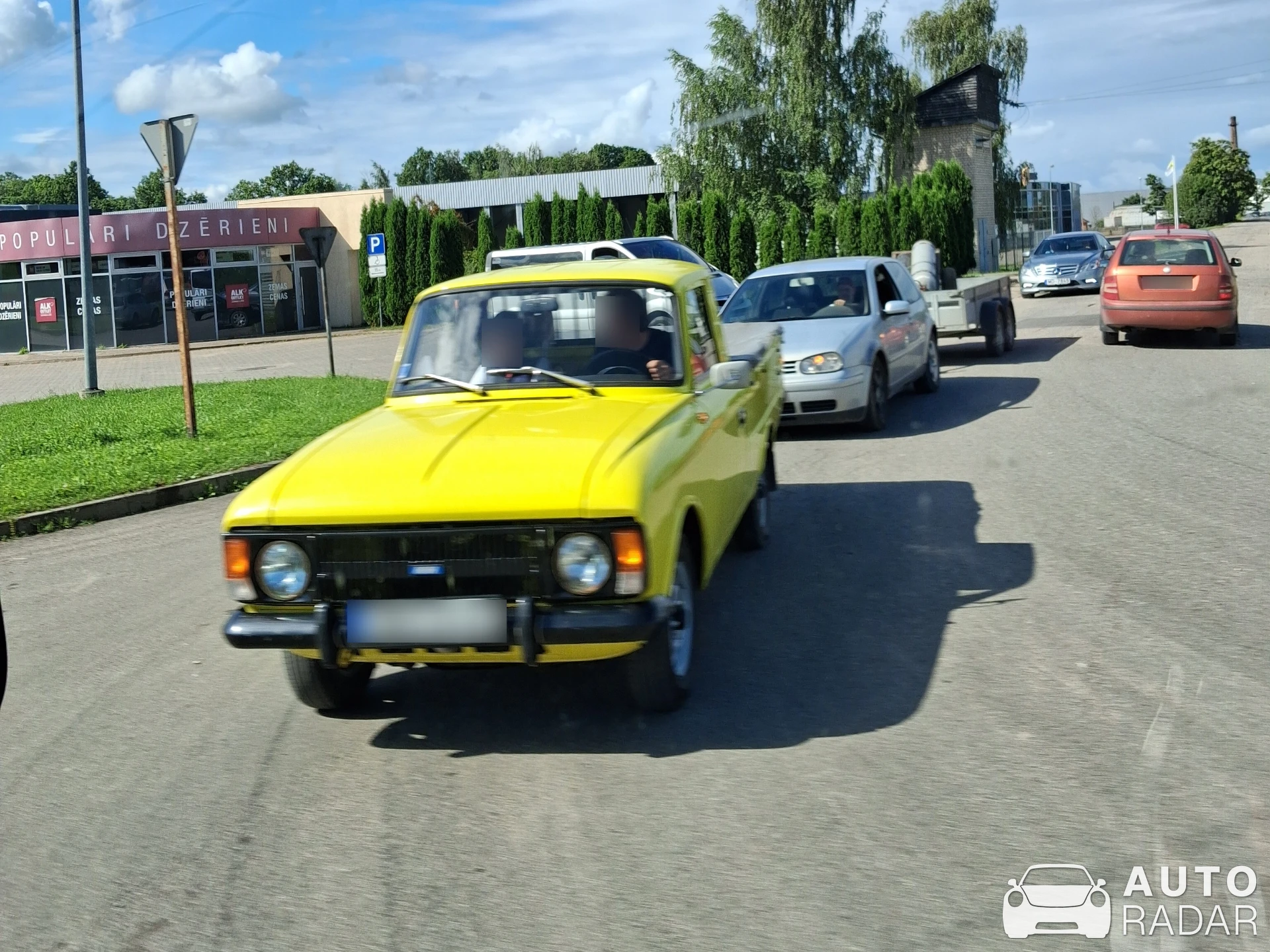Moskvitch 1500 spotted in Cēsis
