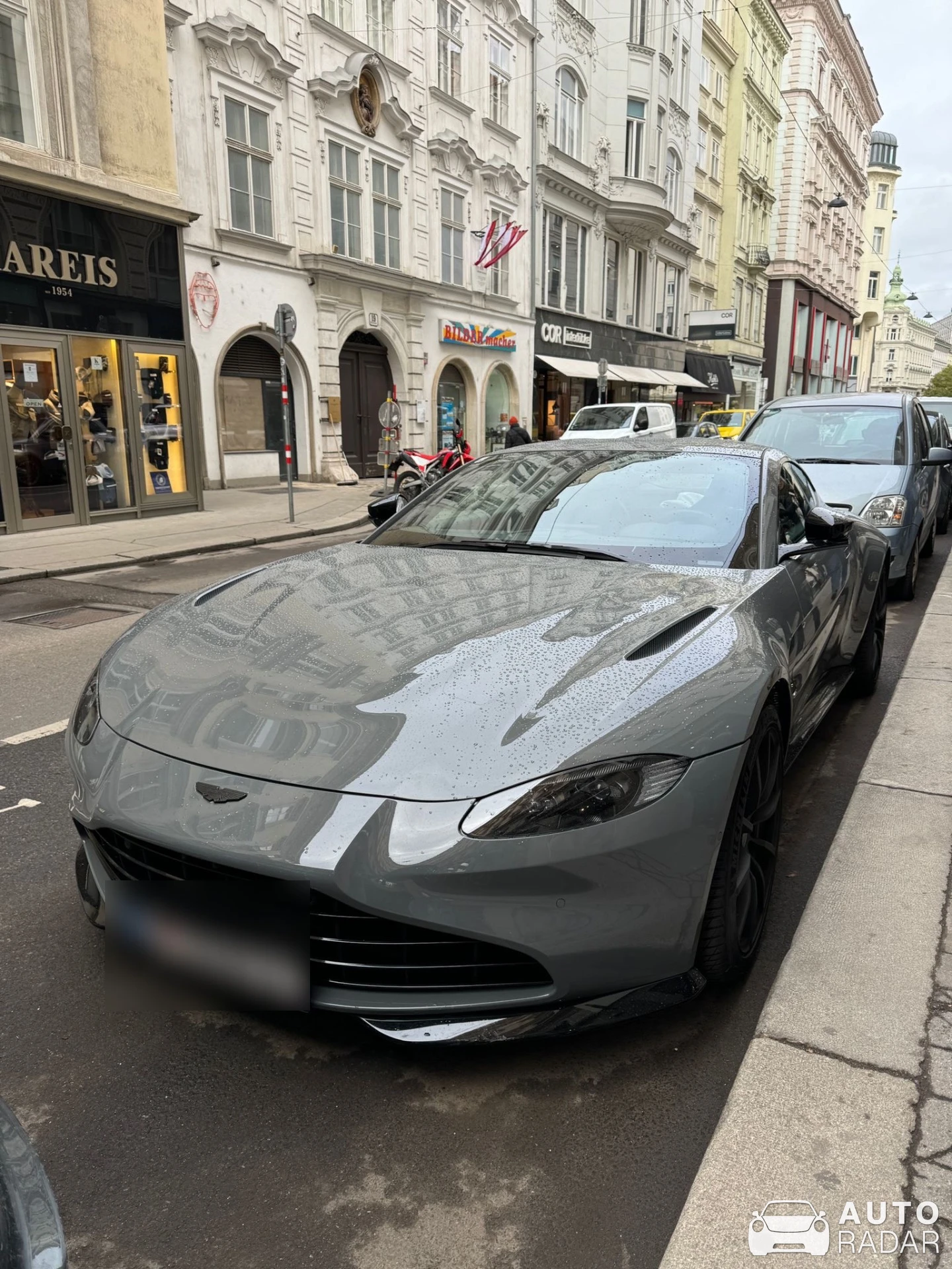 Aston Martin V8 Vantage spotted in Wien, Austria