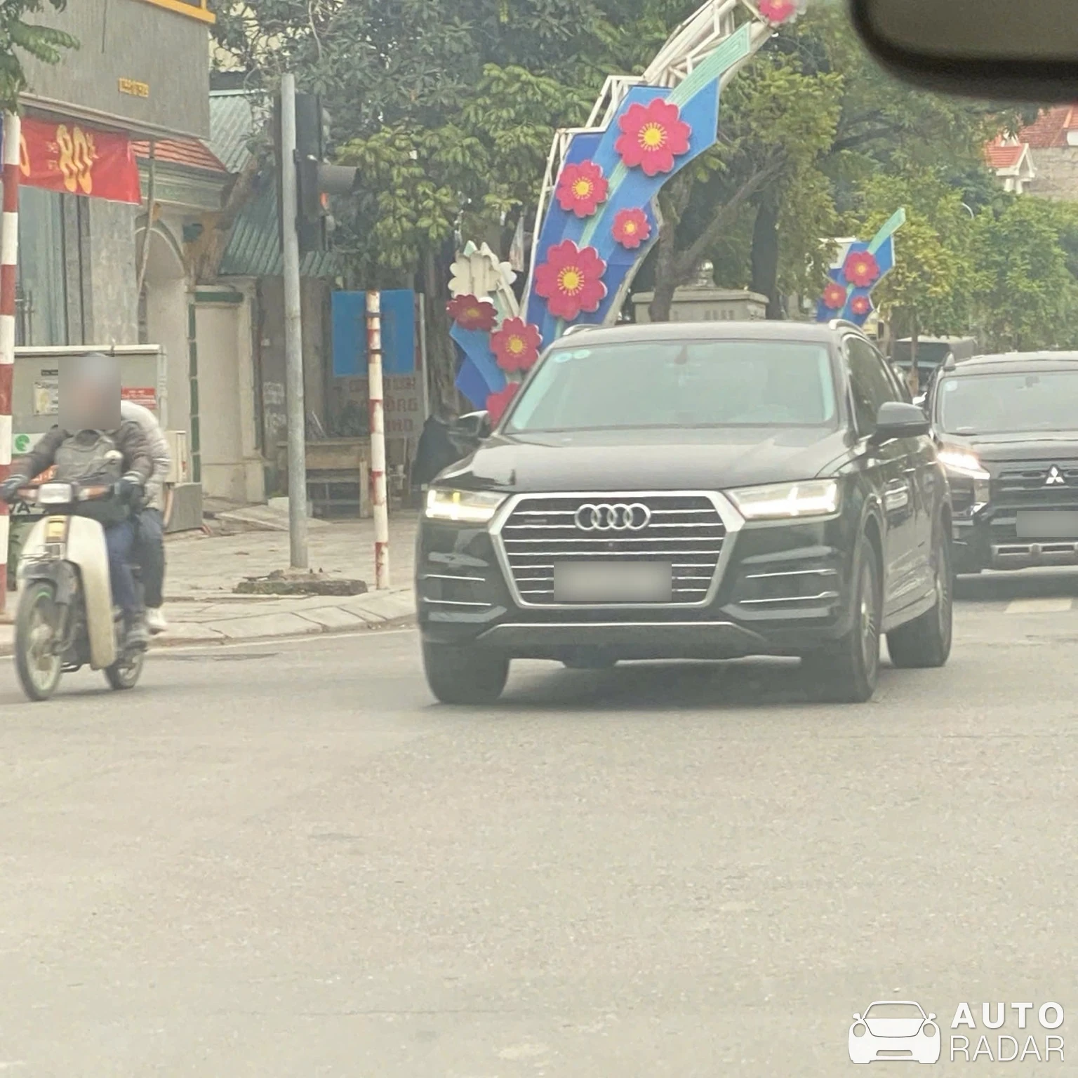 Audi Q7 V12 TDI spotted in Thành phố Vĩnh Yên