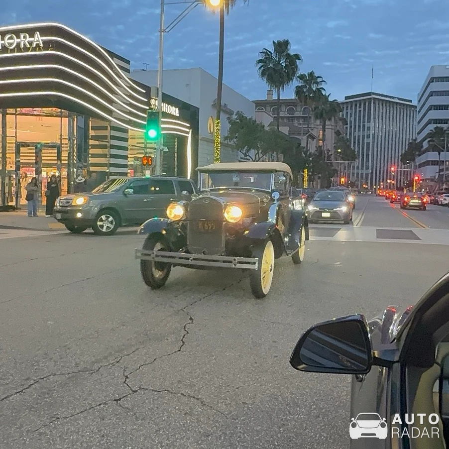 Ford Model A 1927 spotted in Beverly Hills, United States