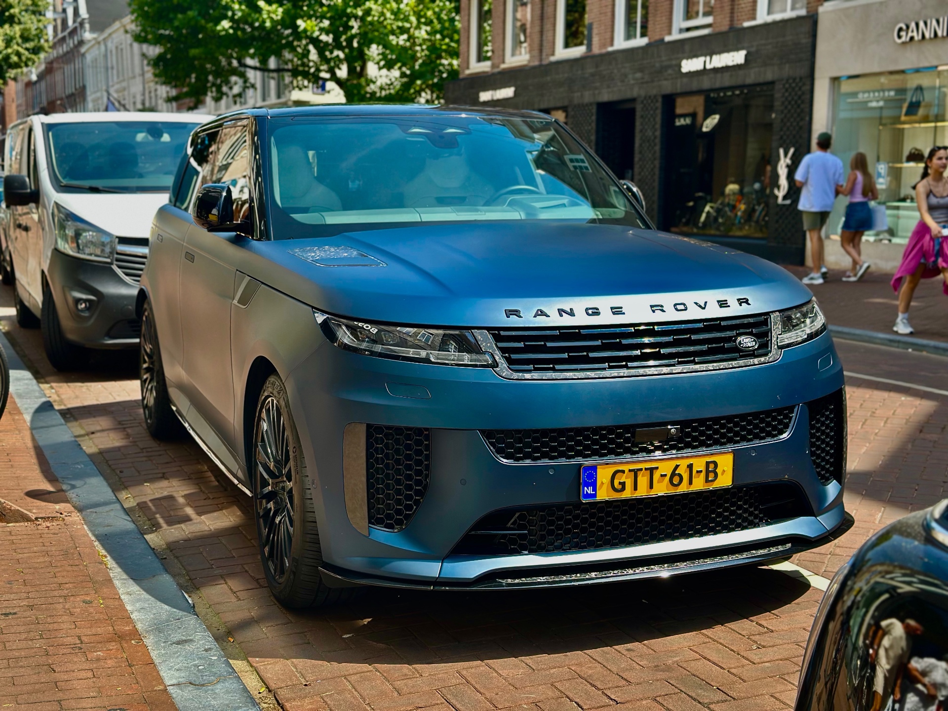 Land Rover Range Rover Sport SVR Carbon Edition