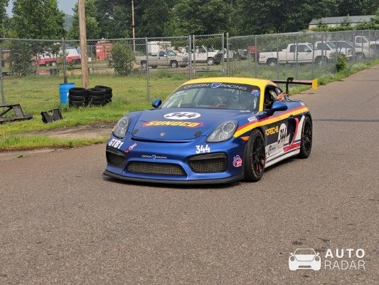 Porsche 981 Cayman GT4 Clubsport spotted in Brainerd