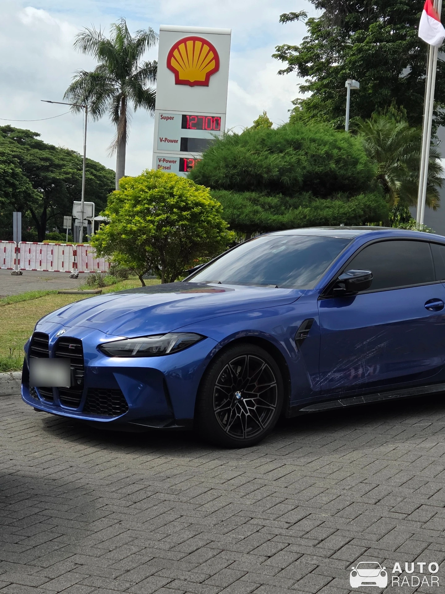 BMW M4 G82 Coupé Competition spotted in Surabaya, Indonesia