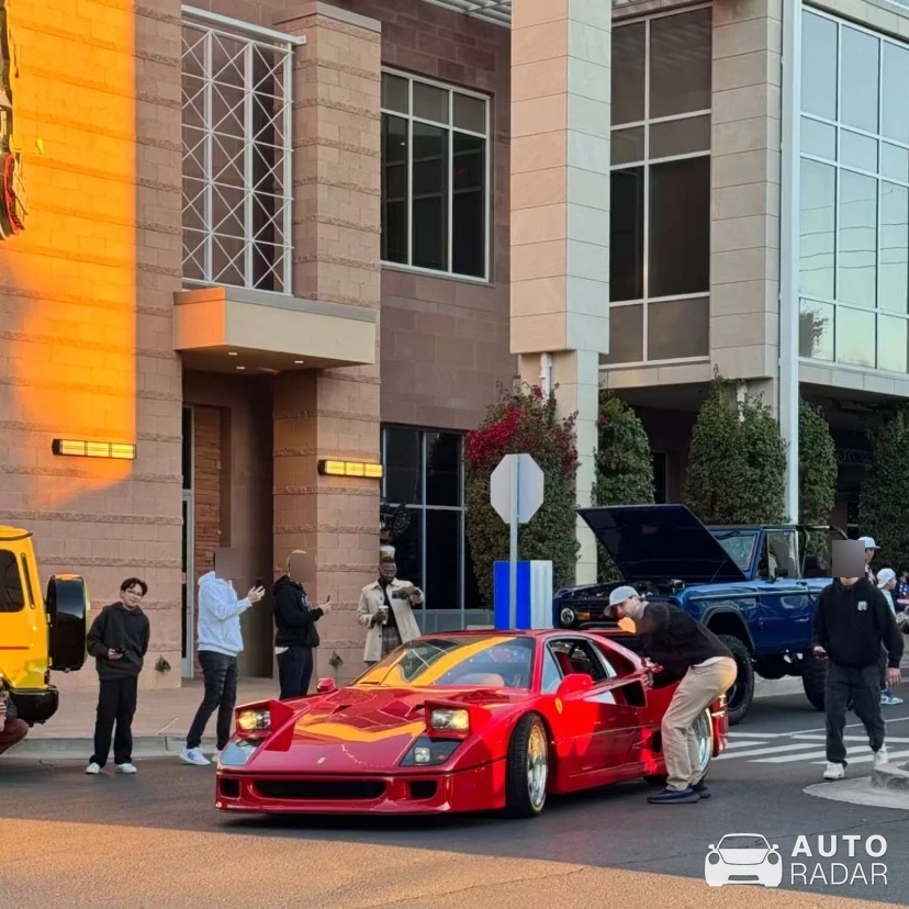 Ferrari F40 spotted in Phoenix, United States