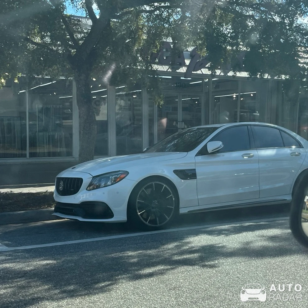 Brabus 700 spotted in Sarasota