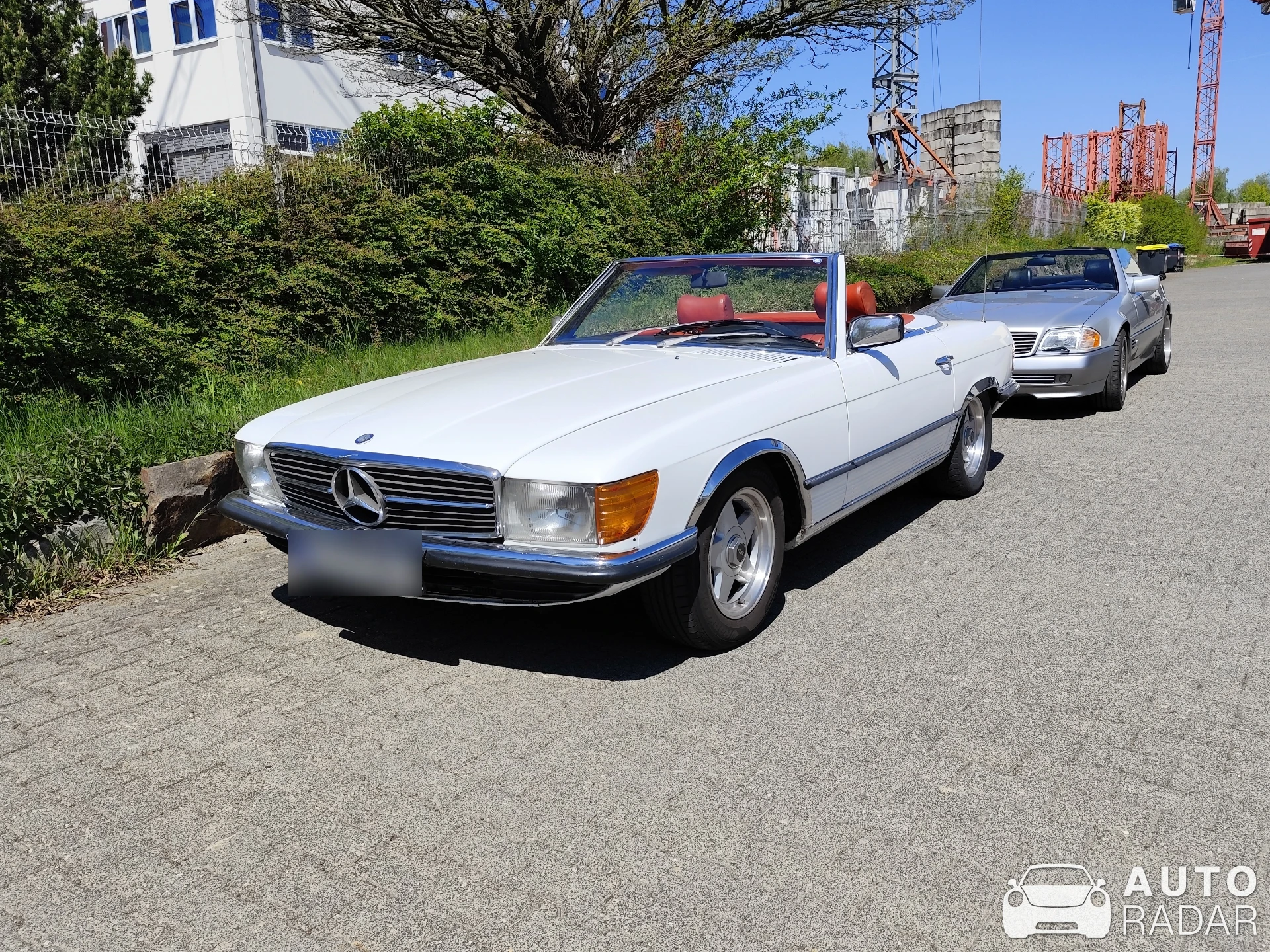 Mercedes-Benz 280SL spotted in Hartmannsdorf