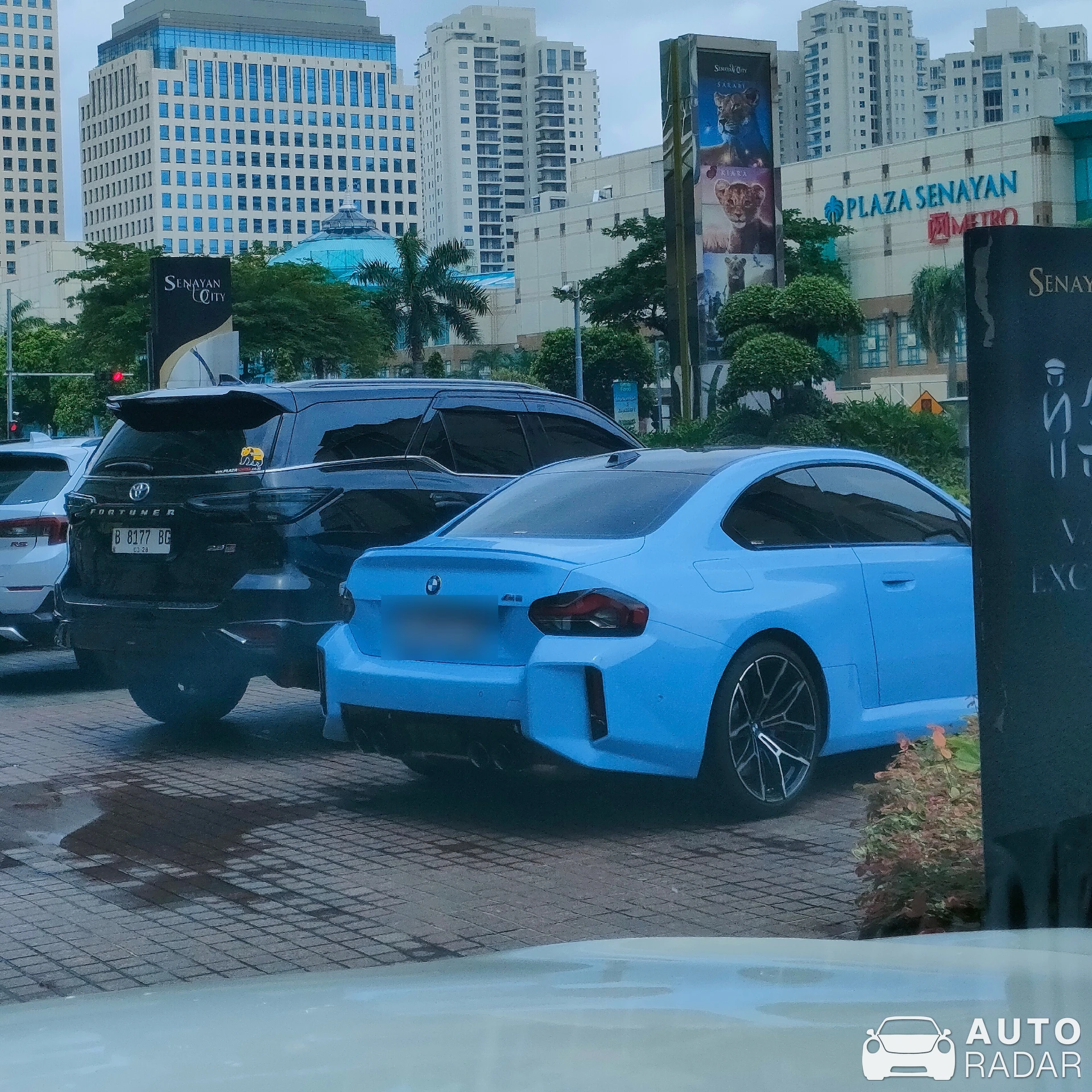 BMW M2 G87 Coupé spotted in Kota Jakarta Pusat, Indonesia