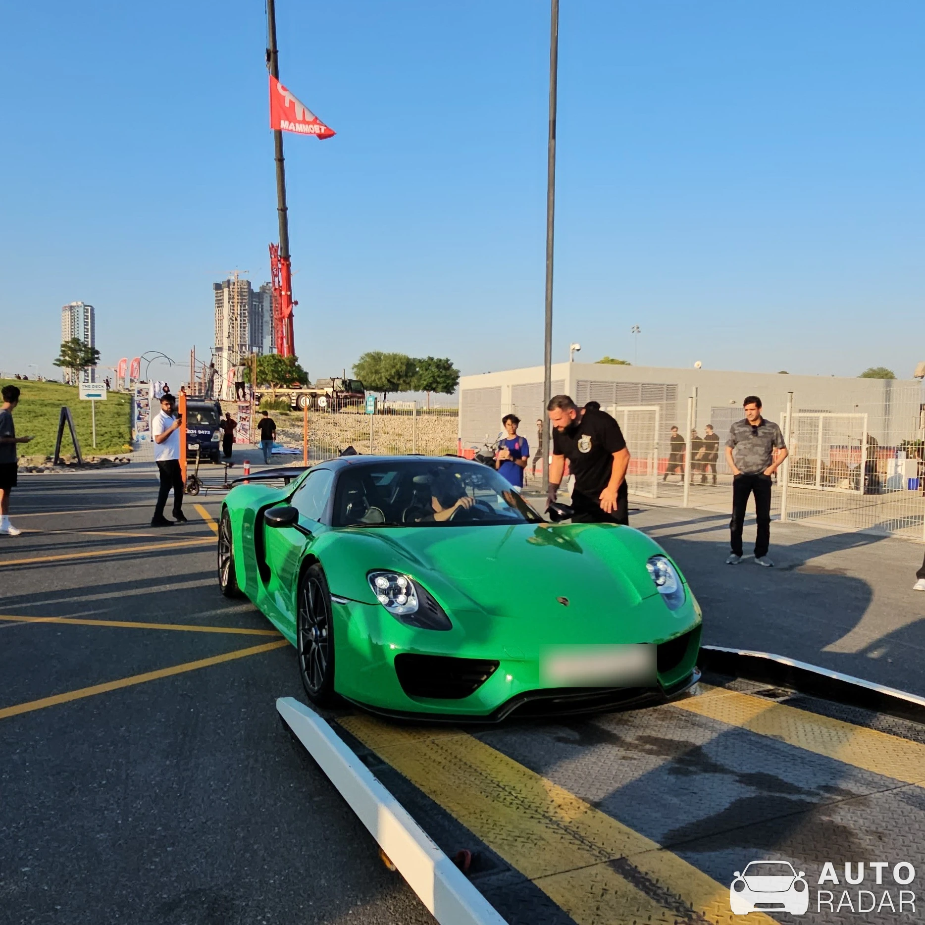 Porsche 918 Spyder spotted in Dubai, United Arab Emirates